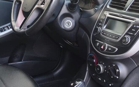 Hyundai Solaris II рестайлинг, 2014 год, 930 000 рублей, 7 фотография