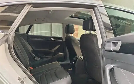Volkswagen Passat CC, 2022 год, 2 690 000 рублей, 11 фотография