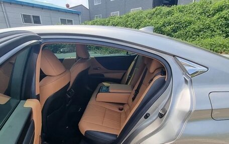 Lexus ES VII, 2022 год, 3 840 000 рублей, 9 фотография