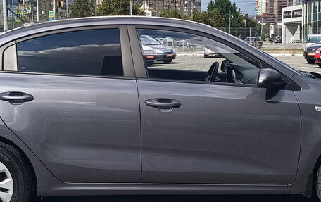 KIA Rio IV, 2021 год, 1 580 000 рублей, 3 фотография