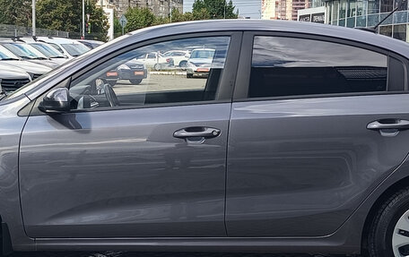 KIA Rio IV, 2021 год, 1 580 000 рублей, 6 фотография