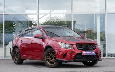 Chevrolet Cruze II, 2010 год, 696 000 рублей, 3 фотография