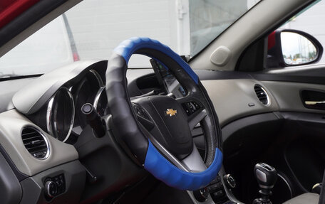 Chevrolet Cruze II, 2010 год, 696 000 рублей, 10 фотография