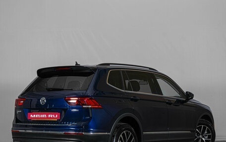 Volkswagen Tiguan II, 2021 год, 3 099 000 рублей, 4 фотография
