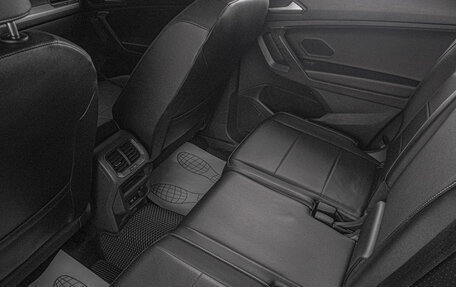 Volkswagen Tiguan II, 2021 год, 3 099 000 рублей, 21 фотография