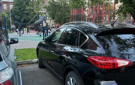 Infiniti QX50 I рестайлинг, 2015 год, 1 630 000 рублей, 5 фотография
