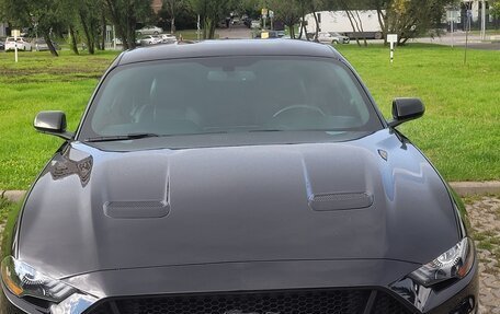Ford Mustang VI рестайлинг, 2019 год, 3 550 000 рублей, 2 фотография