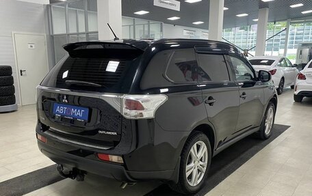 Mitsubishi Outlander III рестайлинг 3, 2013 год, 1 375 000 рублей, 7 фотография