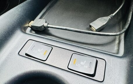 Toyota Prius IV XW50, 2022 год, 1 460 000 рублей, 16 фотография