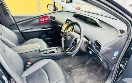 Toyota Prius IV XW50, 2022 год, 1 460 000 рублей, 18 фотография