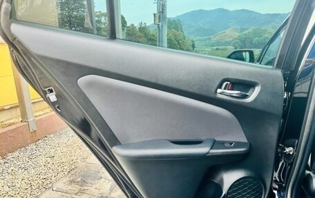Toyota Prius IV XW50, 2022 год, 1 460 000 рублей, 28 фотография