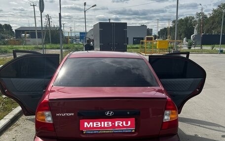 Hyundai Accent II, 2005 год, 310 000 рублей, 2 фотография