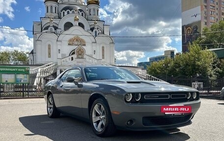 Dodge Challenger III рестайлинг 2, 2019 год, 3 400 000 рублей, 5 фотография