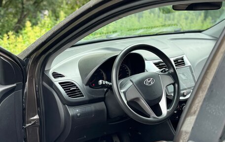 Hyundai Solaris II рестайлинг, 2014 год, 970 000 рублей, 3 фотография