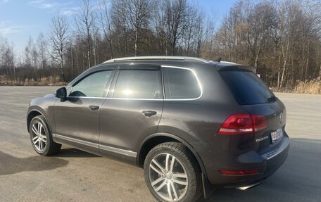 Volkswagen Touareg III, 2010 год, 1 645 000 рублей, 3 фотография