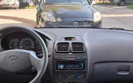 Hyundai Accent II, 2011 год, 650 000 рублей, 13 фотография