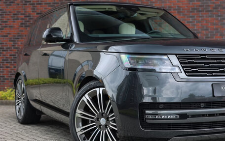 Land Rover Range Rover IV рестайлинг, 2022 год, 9 990 000 рублей, 3 фотография