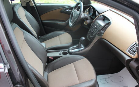 Opel Astra J, 2013 год, 710 000 рублей, 11 фотография