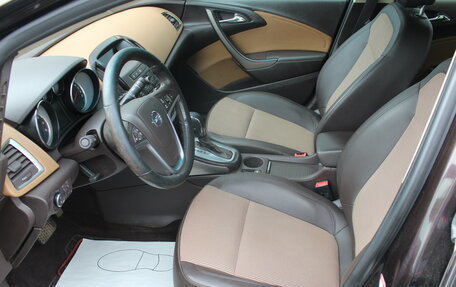 Opel Astra J, 2013 год, 710 000 рублей, 9 фотография