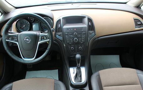Opel Astra J, 2013 год, 710 000 рублей, 13 фотография