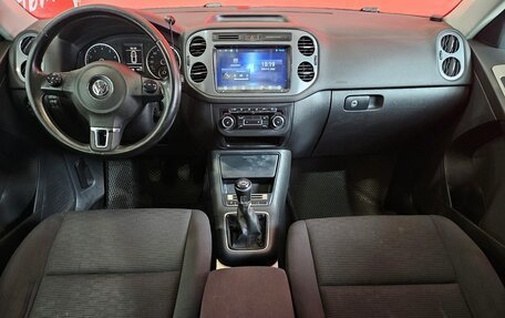Volkswagen Tiguan I, 2011 год, 635 000 рублей, 9 фотография