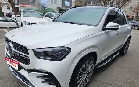 Mercedes-Benz GLE, 2024 год, 10 320 000 рублей, 3 фотография