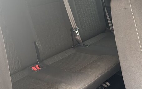 Volkswagen Caravelle T6 рестайлинг, 2019 год, 4 000 000 рублей, 3 фотография