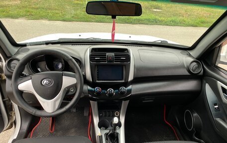 Lifan X60 I рестайлинг, 2015 год, 460 000 рублей, 12 фотография