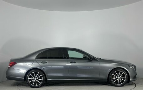 Mercedes-Benz E-Класс, 2016 год, 2 920 000 рублей, 6 фотография