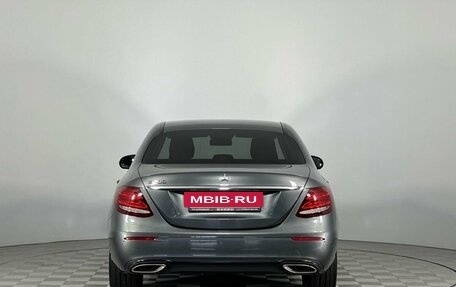 Mercedes-Benz E-Класс, 2016 год, 2 920 000 рублей, 9 фотография