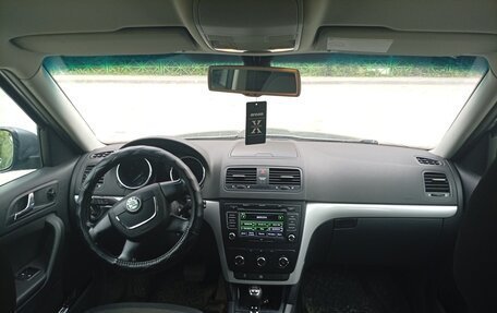 Skoda Yeti I рестайлинг, 2012 год, 1 200 000 рублей, 6 фотография