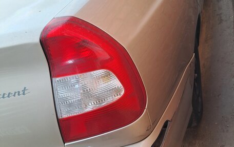 Hyundai Accent II, 2004 год, 330 000 рублей, 2 фотография