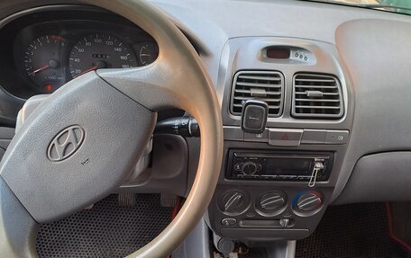 Hyundai Accent II, 2004 год, 330 000 рублей, 5 фотография