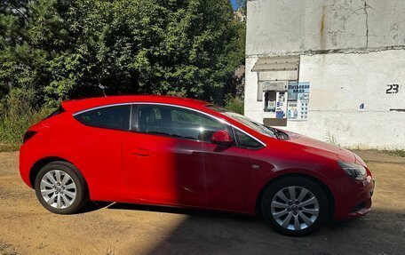 Opel Astra J, 2013 год, 950 000 рублей, 4 фотография
