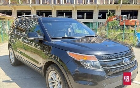 Ford Explorer VI, 2013 год, 1 800 000 рублей, 6 фотография