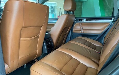 Volkswagen Touareg III, 2006 год, 799 999 рублей, 18 фотография