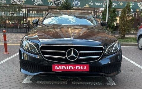 Mercedes-Benz E-Класс, 2019 год, 2 780 000 рублей, 6 фотография