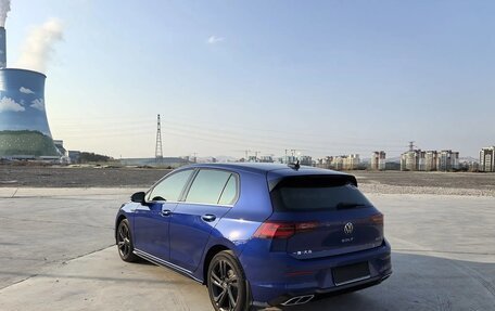 Volkswagen Golf VIII, 2022 год, 1 990 000 рублей, 3 фотография