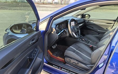 Volkswagen Golf VIII, 2022 год, 1 990 000 рублей, 6 фотография