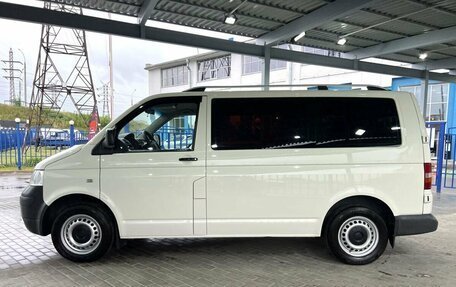 Volkswagen Caravelle T5, 2009 год, 1 550 000 рублей, 2 фотография