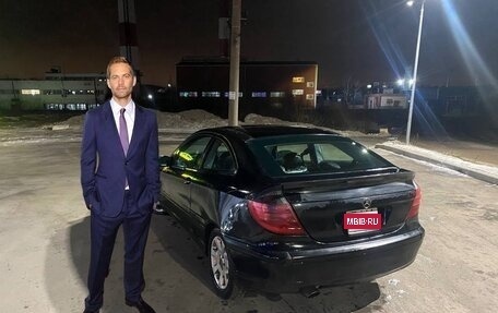 Mercedes-Benz C-Класс, 2003 год, 1 500 000 рублей, 1 фотография