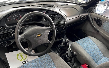 Chevrolet Niva I рестайлинг, 2005 год, 395 000 рублей, 10 фотография
