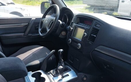 Mitsubishi Pajero IV, 2010 год, 1 400 000 рублей, 5 фотография