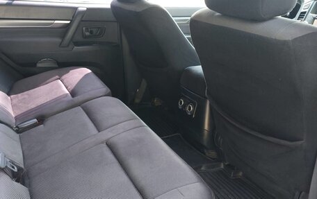 Mitsubishi Pajero IV, 2010 год, 1 400 000 рублей, 9 фотография