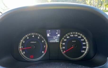 Hyundai Solaris II рестайлинг, 2014 год, 910 000 рублей, 13 фотография