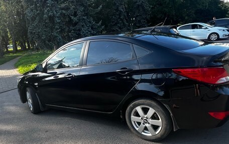 Hyundai Solaris II рестайлинг, 2014 год, 910 000 рублей, 4 фотография