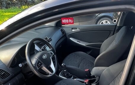 Hyundai Solaris II рестайлинг, 2014 год, 910 000 рублей, 7 фотография