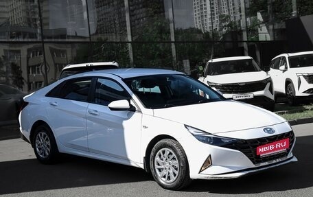 Hyundai Elantra, 2023 год, 1 877 000 рублей, 3 фотография