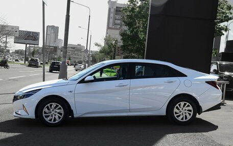 Hyundai Elantra, 2023 год, 1 877 000 рублей, 8 фотография