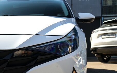 Hyundai Elantra, 2023 год, 1 877 000 рублей, 18 фотография